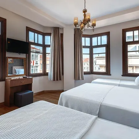 Nan Κωνσταντινούπολη