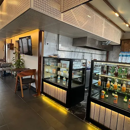 Nan Hotel 2*